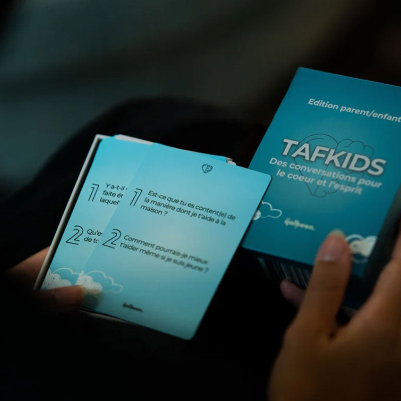 Jeu de cartes TAFKIDS : Conversations pour le cœur et l'esprit pour parents et enfants - Édition Qalbeen (7 ans et +)