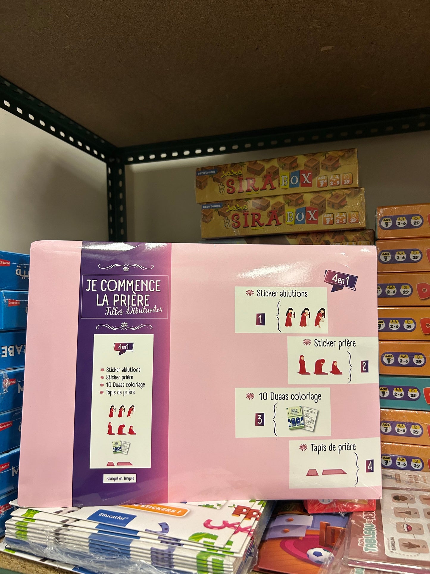 Je commence la prière – Coffret éducatif fille débutant 4 en 1 avec tapis de prière et stickers Al Fil Maktaba